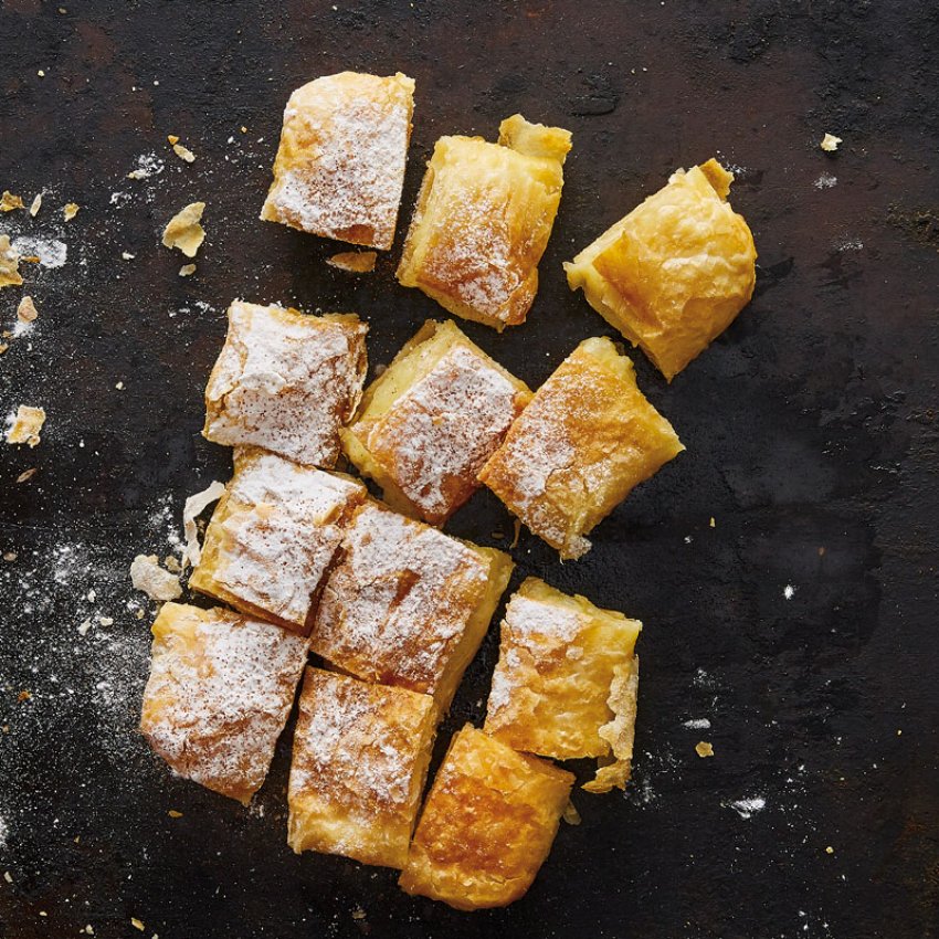 Vanilla cream made from fresh milk, Korelas pies